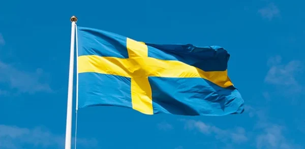 news-24_Swedish-flag