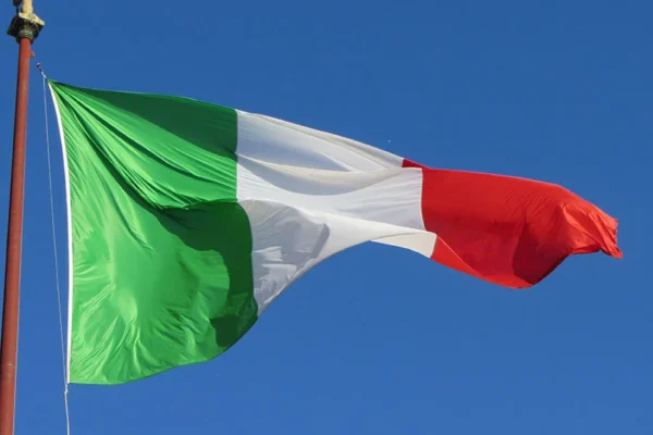 news-29_flag-mobile